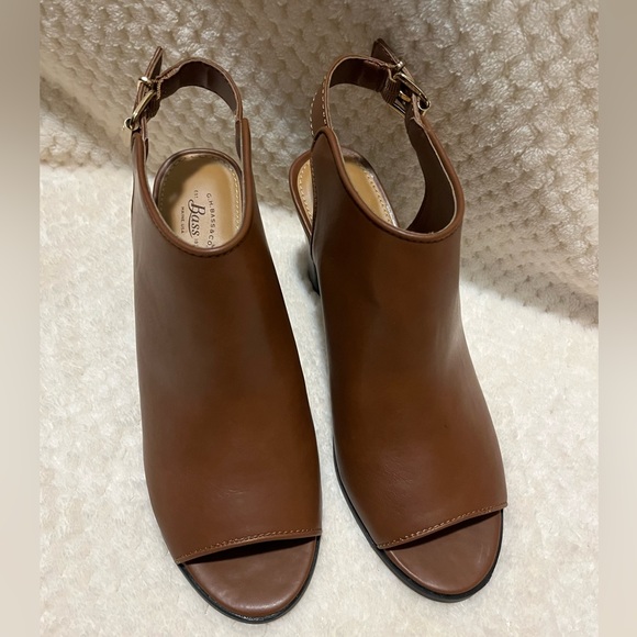 G.H. Bass & Co. Shoes - BASS PEEP TOE CYDNEY BOOTIES SIZE 8.5 IN BROWN NWT!